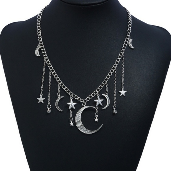 Jewelry - ❤Offers Welcome❤